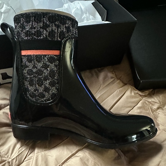 COACH Rainboots size 7 new in box - Picture 5 of 6